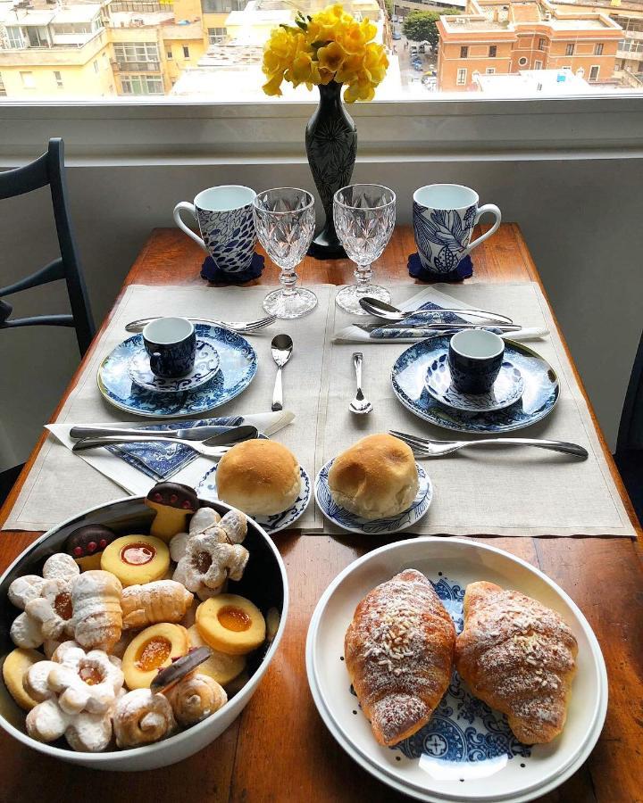 Eleventh Floor Suites Каляри Екстериор снимка