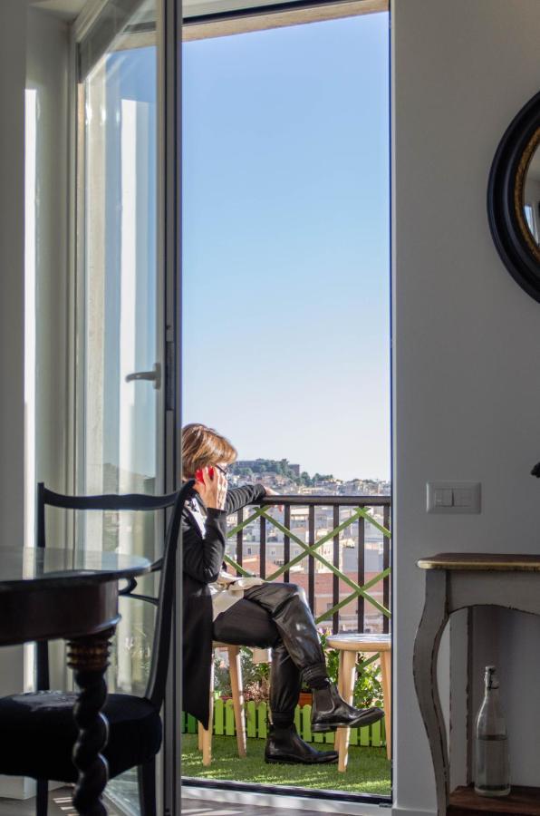 Eleventh Floor Suites Каляри Екстериор снимка