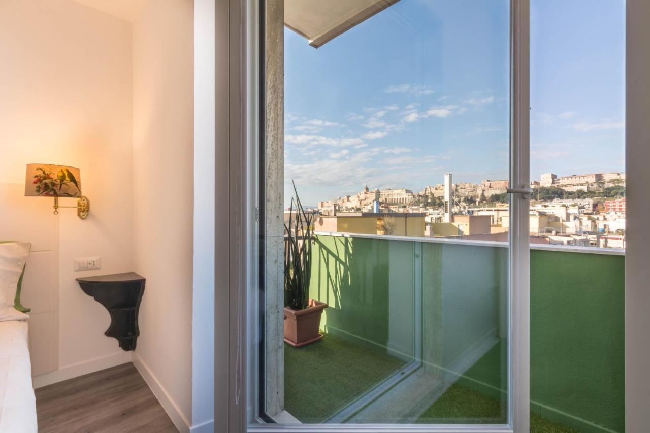 Eleventh Floor Suites Каляри Екстериор снимка